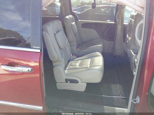 Chrysler Town & Country Touring-l