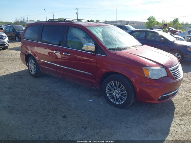 Salvage Chrysler Town & Country Image