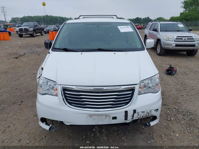 Chrysler Town & Country Touring