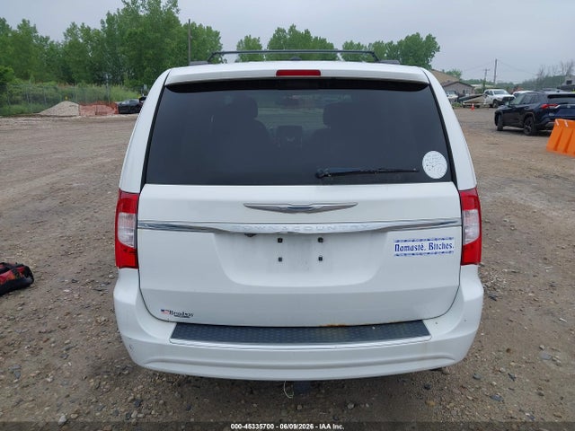 Chrysler Town & Country Touring