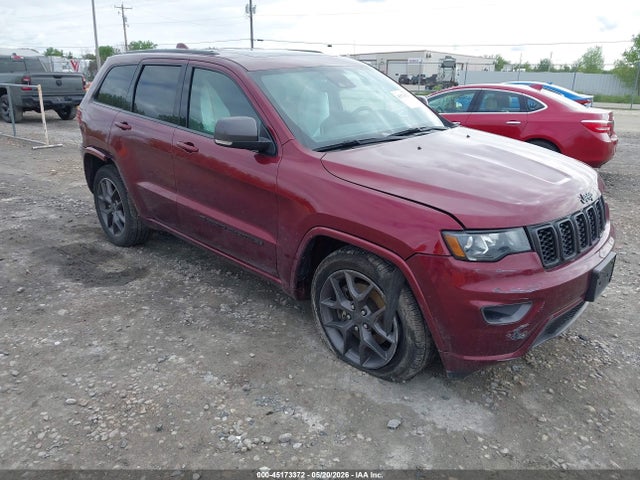 Salvage Jeep Grand Cherokee Image