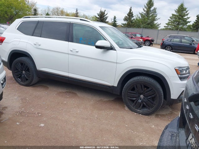 Salvage Volkswagen Atlas Image
