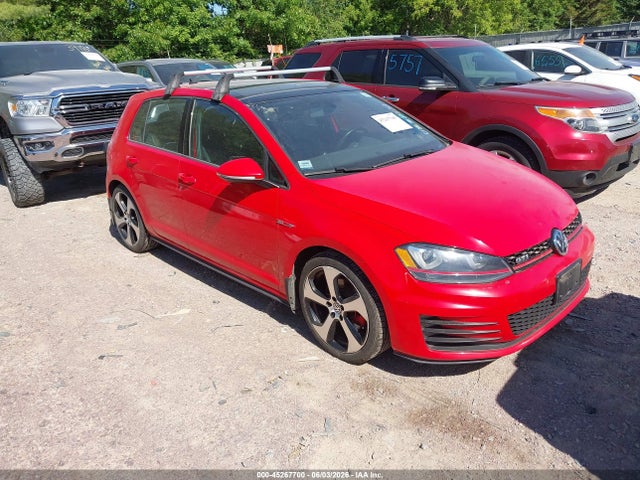 Salvage Volkswagen Golf Image
