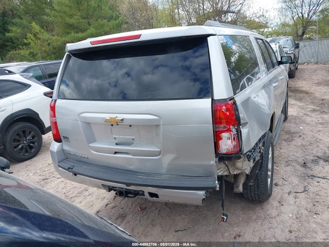 Chevrolet Suburban Lt