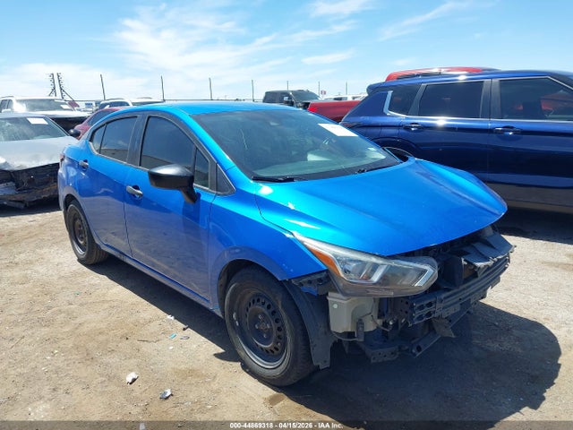 Salvage Nissan Versa Image