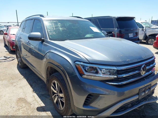 Salvage Volkswagen Atlas Image