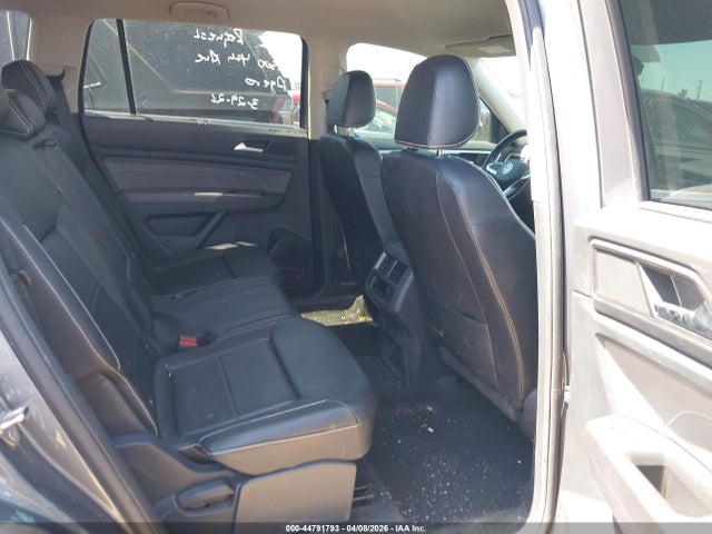 Volkswagen Atlas 2.0t Se