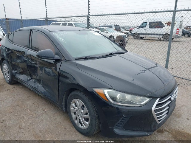 Salvage Hyundai ELANTRA Image