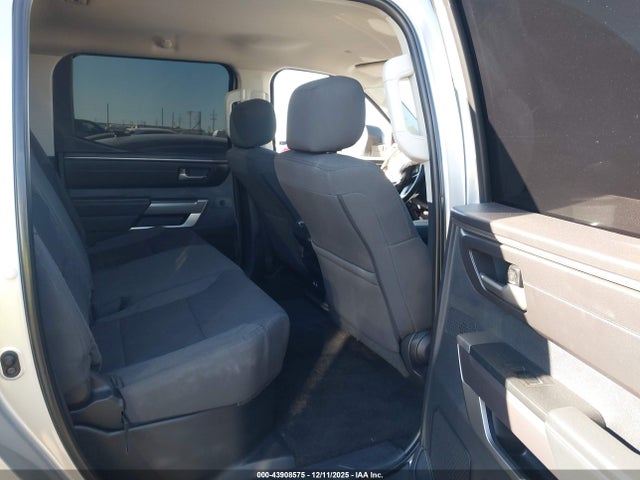 Toyota Tundra Sr5