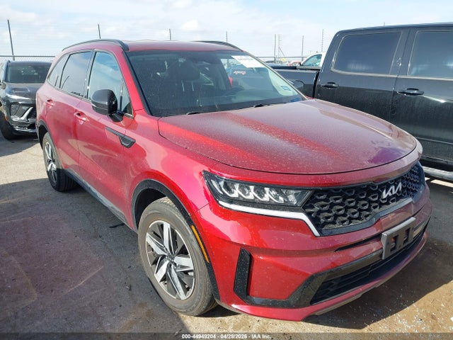 Salvage Kia Sorento Image