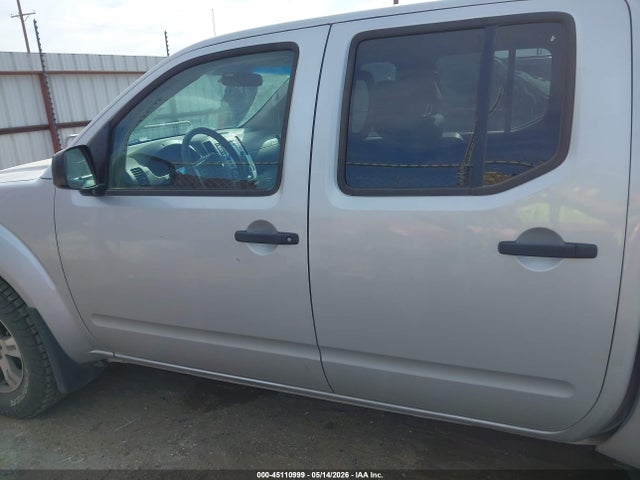 Nissan Frontier Sv