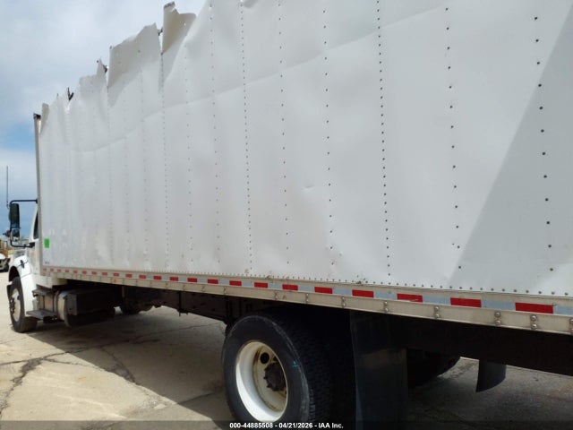 Freightliner M2 106