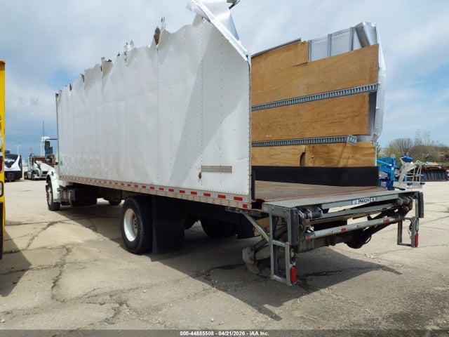 Freightliner M2 106