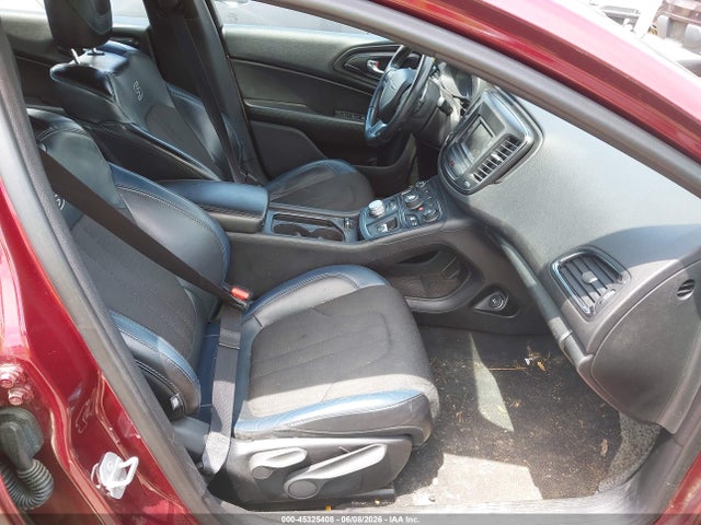 Chrysler 200 S