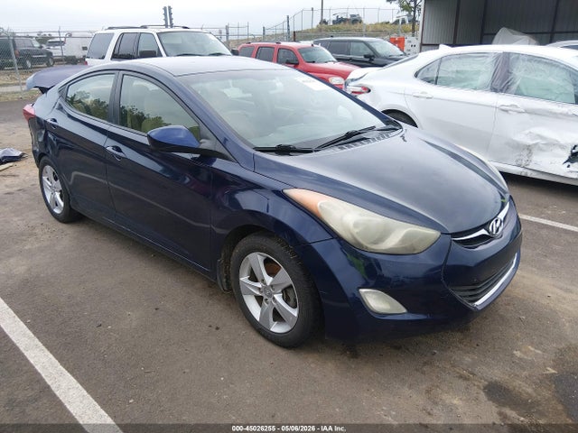 Salvage Hyundai ELANTRA Image