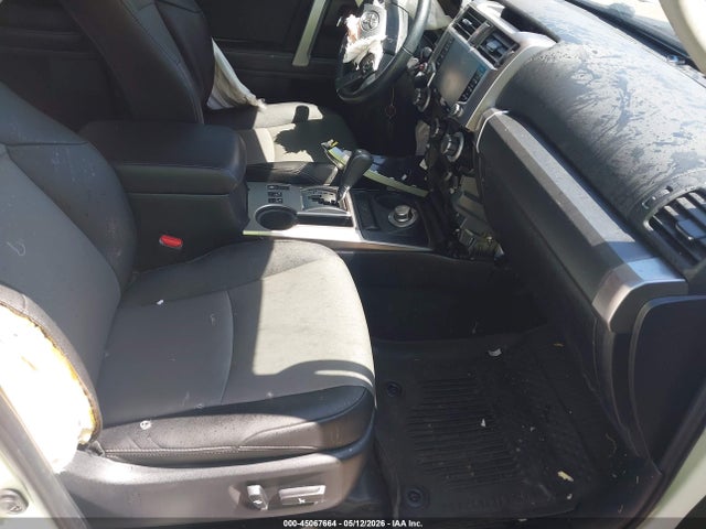 Toyota 4Runner Sr5 Premium