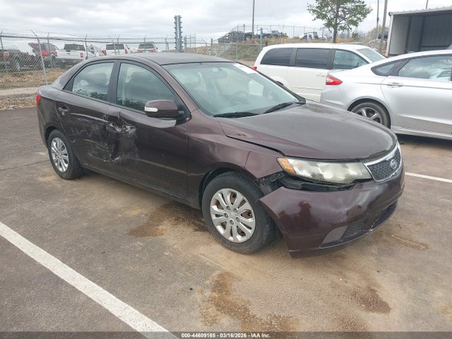 Salvage Kia Forte Image