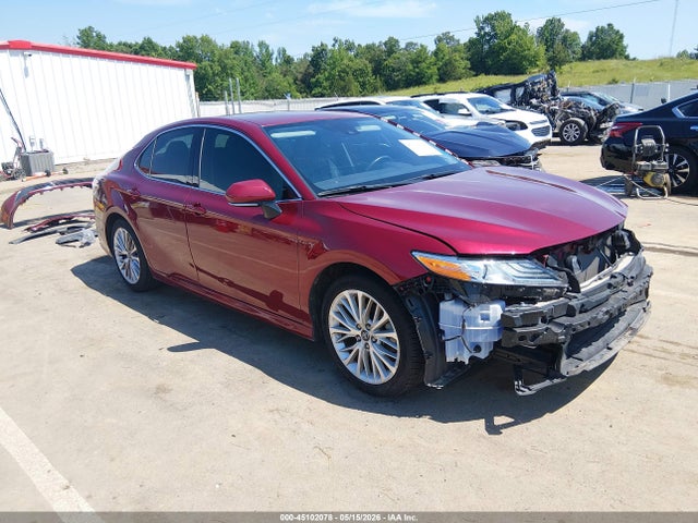Salvage Toyota Camry Image