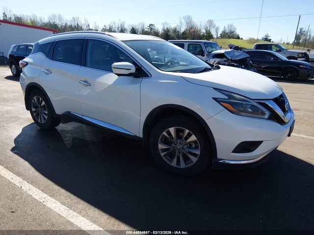 Salvage Nissan Murano Image