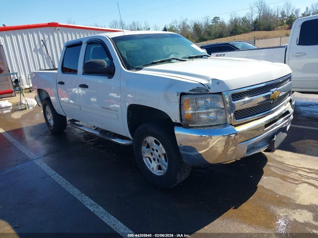 Salvage Chevrolet Silverado 1500 Image