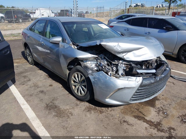 Salvage Toyota Camry Image