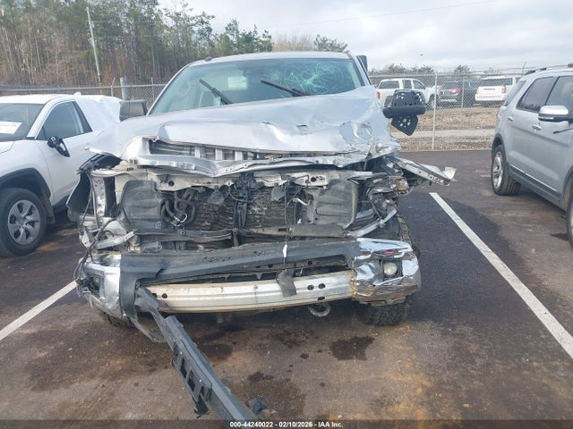 Toyota Tundra Sr5 5.7l V8