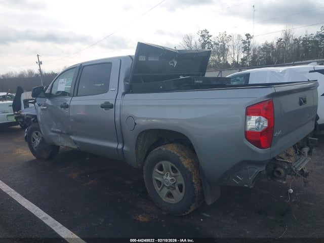 Toyota Tundra Sr5 5.7l V8
