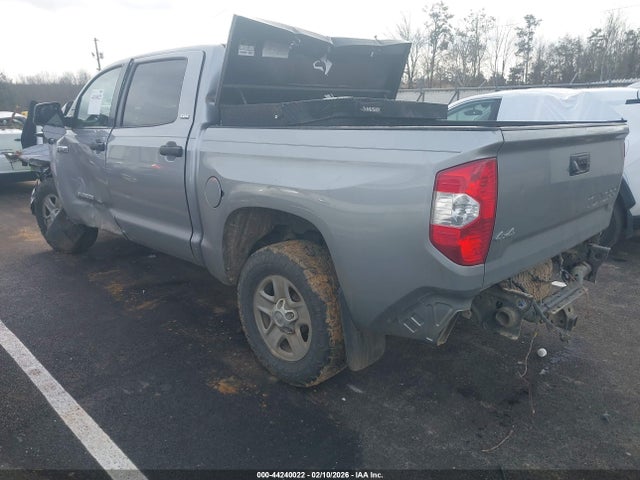Toyota Tundra Sr5 5.7l V8