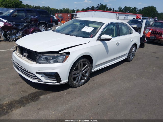 Volkswagen Passat 1.8t R-line