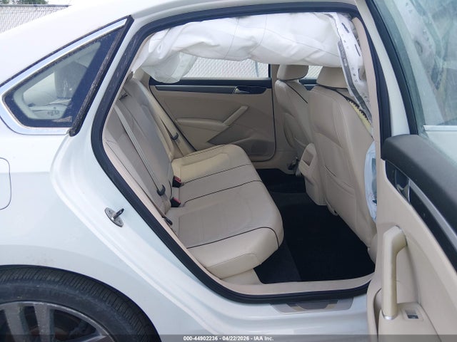 Volkswagen Passat 1.8t R-line