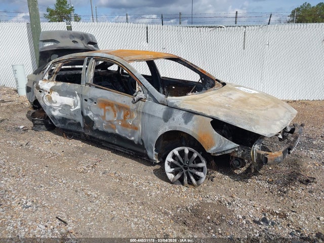Salvage Hyundai SONATA Image