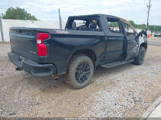 Chevrolet Silverado 1500 4wd  Short Bed Custom Trail Boss