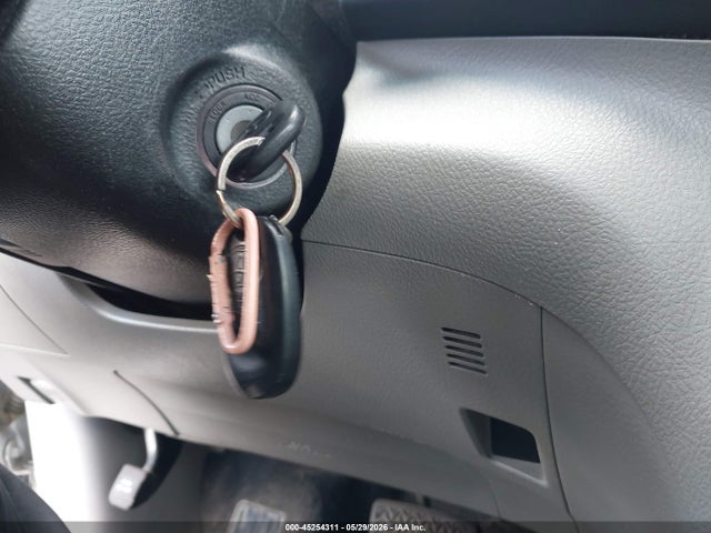Toyota Highlander Base Plus