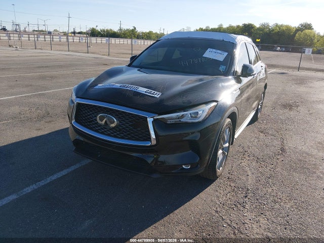 INFINITI Qx Essential