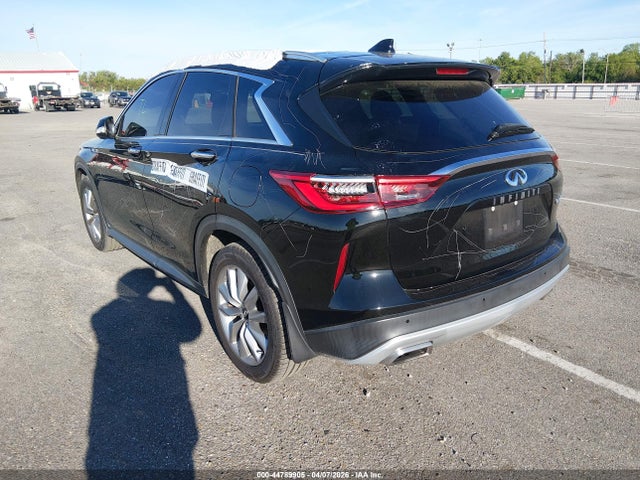 INFINITI Qx Essential