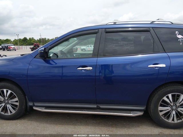 Nissan Pathfinder S
