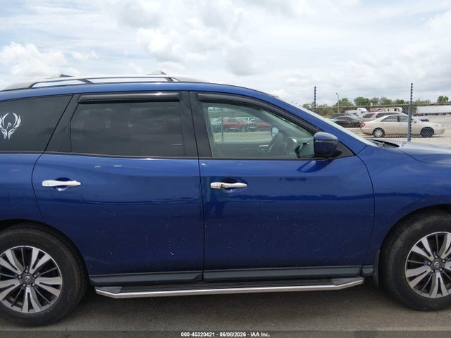 Nissan Pathfinder S