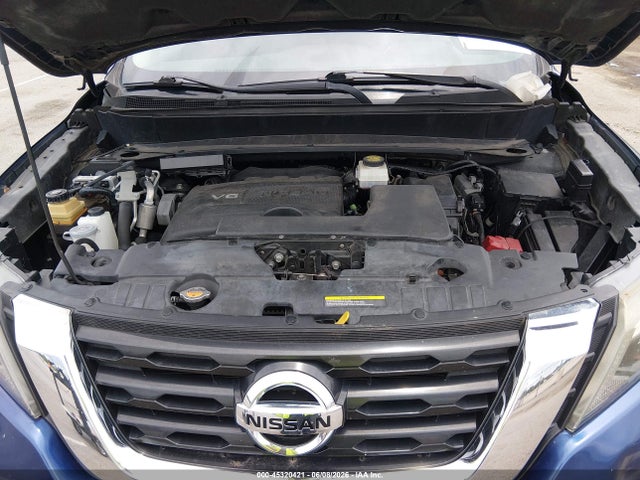 Nissan Pathfinder S