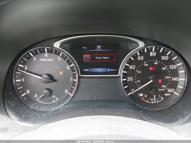 Nissan Pathfinder S