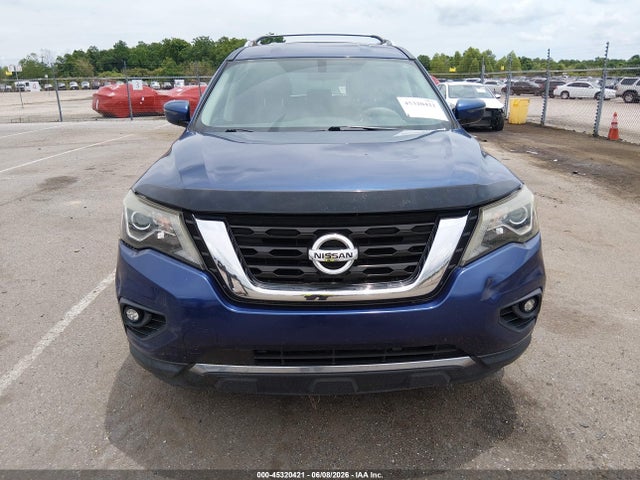 Nissan Pathfinder S