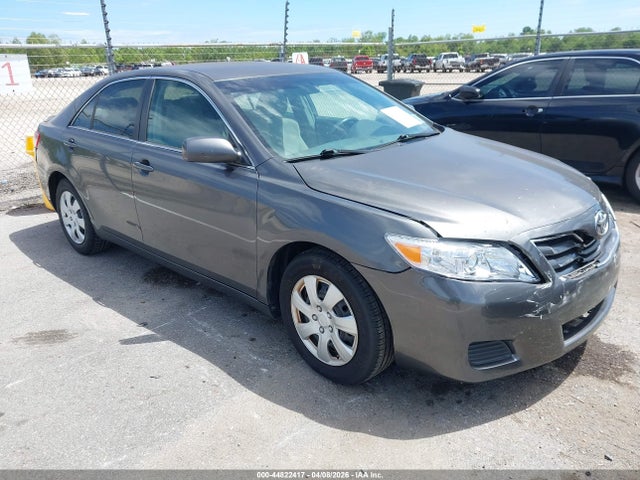 Salvage Toyota Camry Image