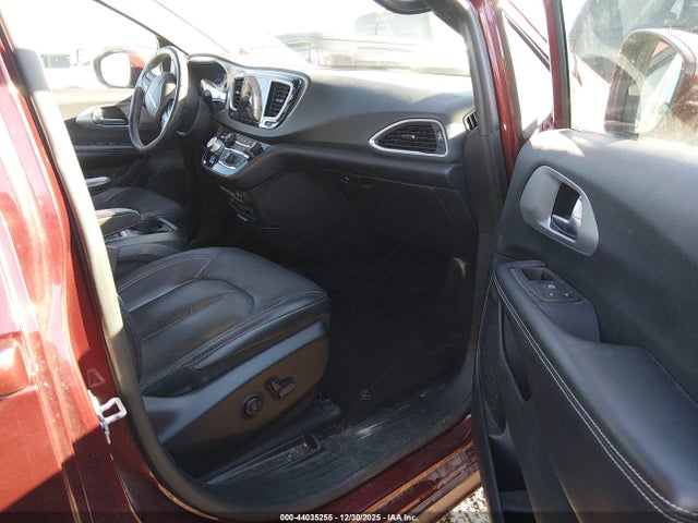 Chrysler Pacifica Touring L Plus