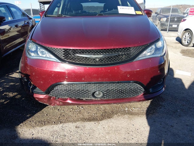 Chrysler Pacifica Touring L Plus