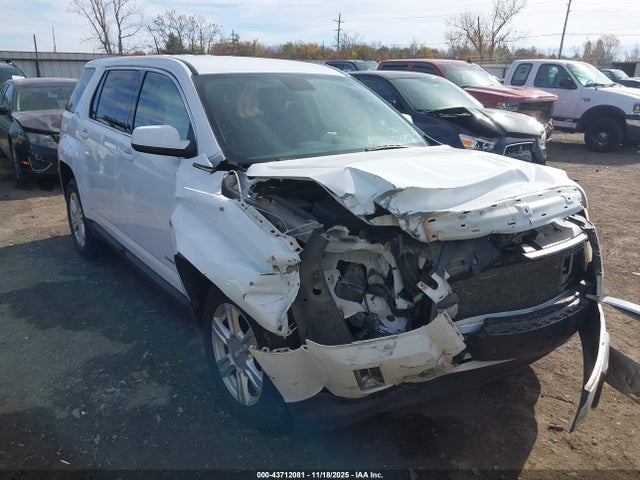 Salvage GMC Terrain Image