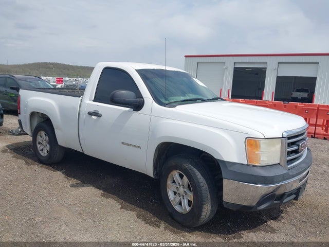 Salvage GMC Sierra 1500 Image