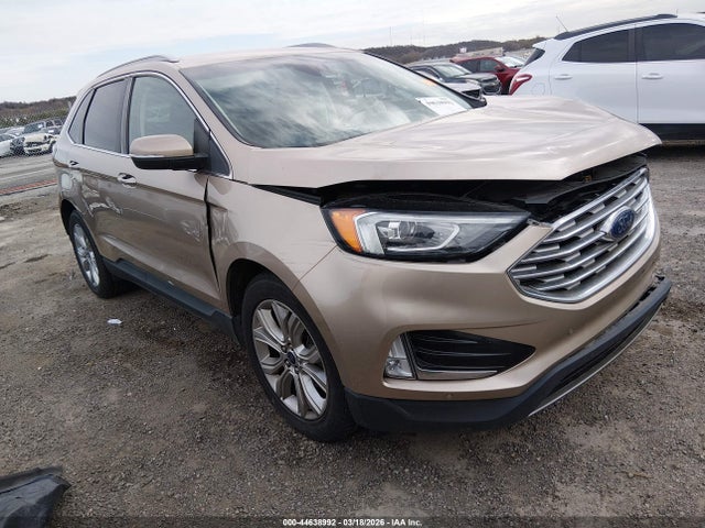 Salvage Ford Edge Image