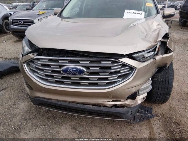 Ford Edge Titanium