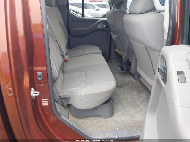 Nissan Frontier Sv