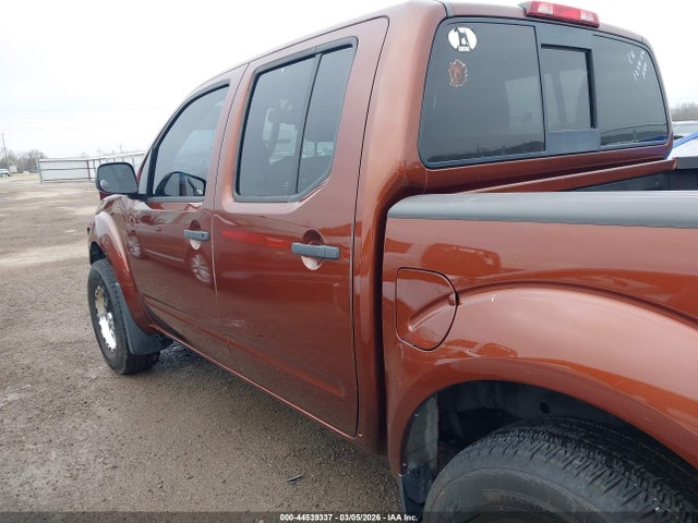 Nissan Frontier Sv