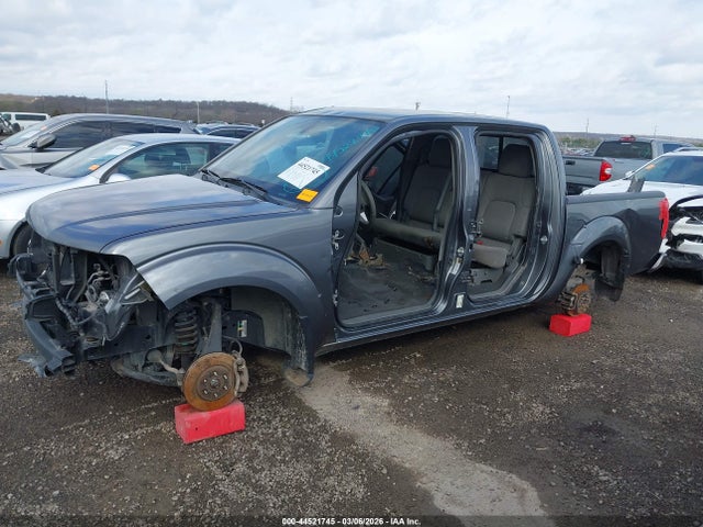 Nissan Frontier Sv 4x4